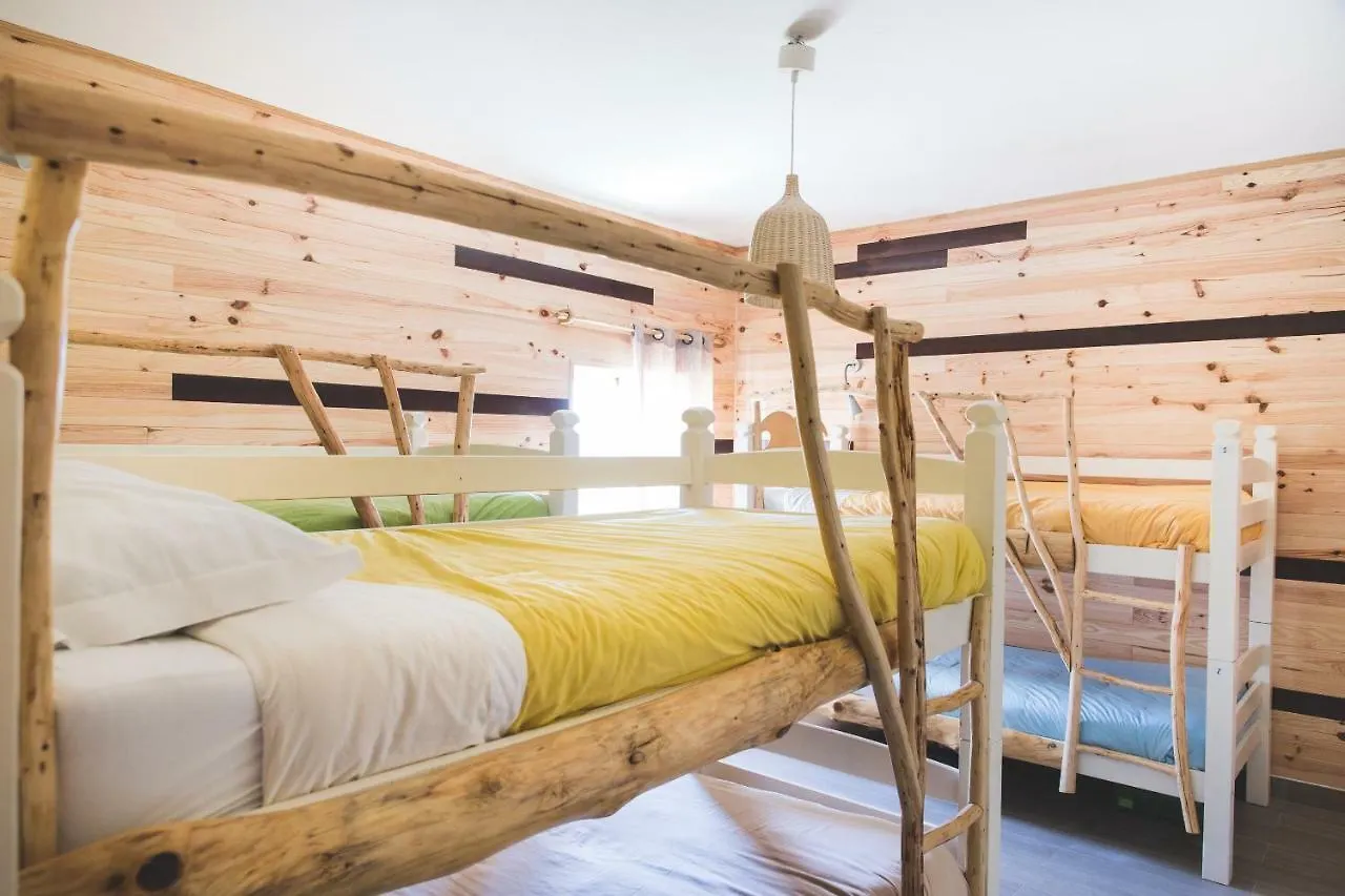 Good Feeling Hostel&Guest House Raposeira